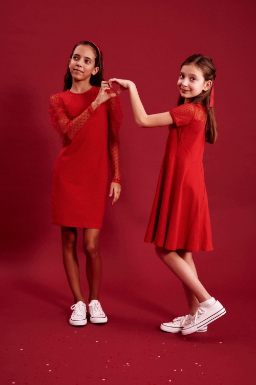 red dress for girls, special occasion dresses for kids, girls party dress, elegant children’s clothing wholesale, red tulle sleeve dress, comfortable kids formal wear, European-made kids dresses, kids dresses for holidays