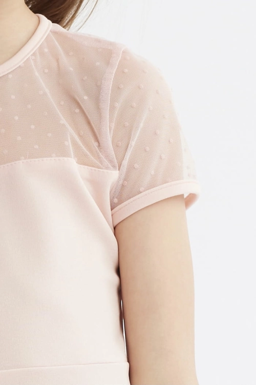 European children's dresses, girls pink dress, flower girl dresses, communion dresses, kids party dresses, elegant girls dresses, special occasion children's wear, European dress manufacturers, wholesale girls dresses, quality kids clothing Europe
